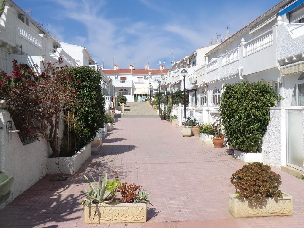 Casa En La Costa Torrevieja Exterior foto