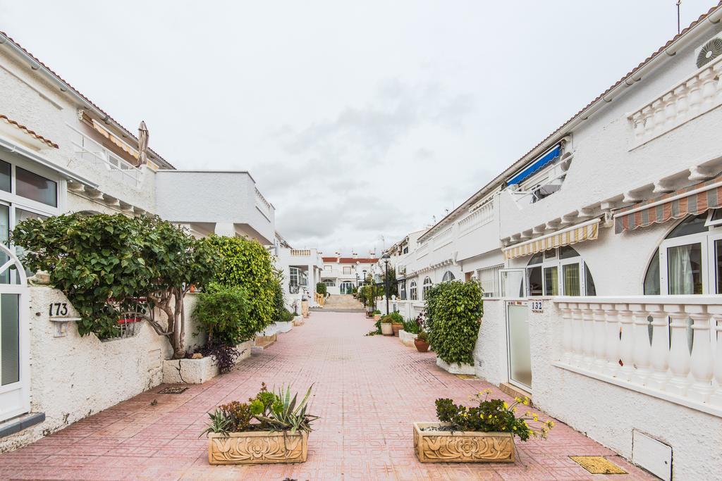 Casa En La Costa Torrevieja Exterior foto